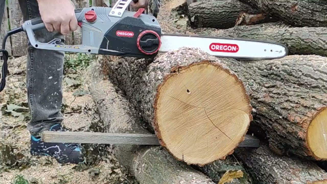 Oregon CS1500 cutting