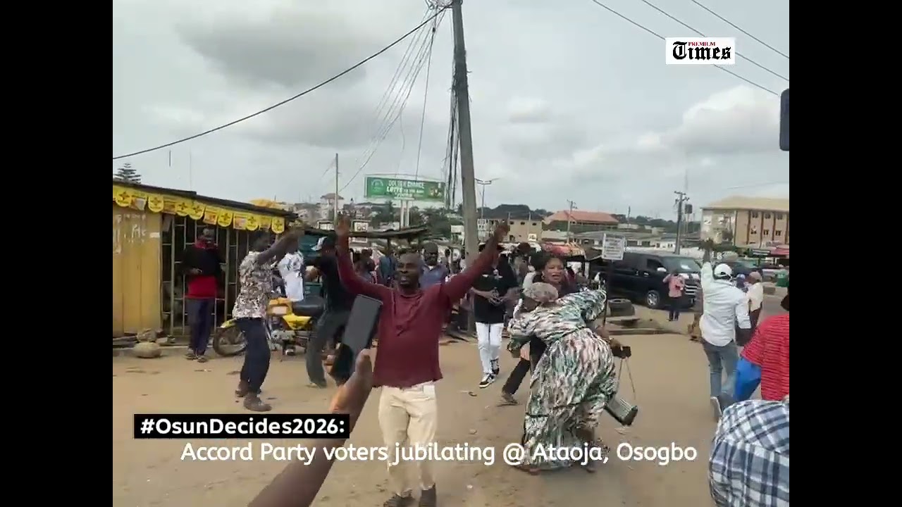 #OsunDecides2026: Voters jubilating and chanting &ldquo;Imole&rdquo; after governor Adeleke, won PU