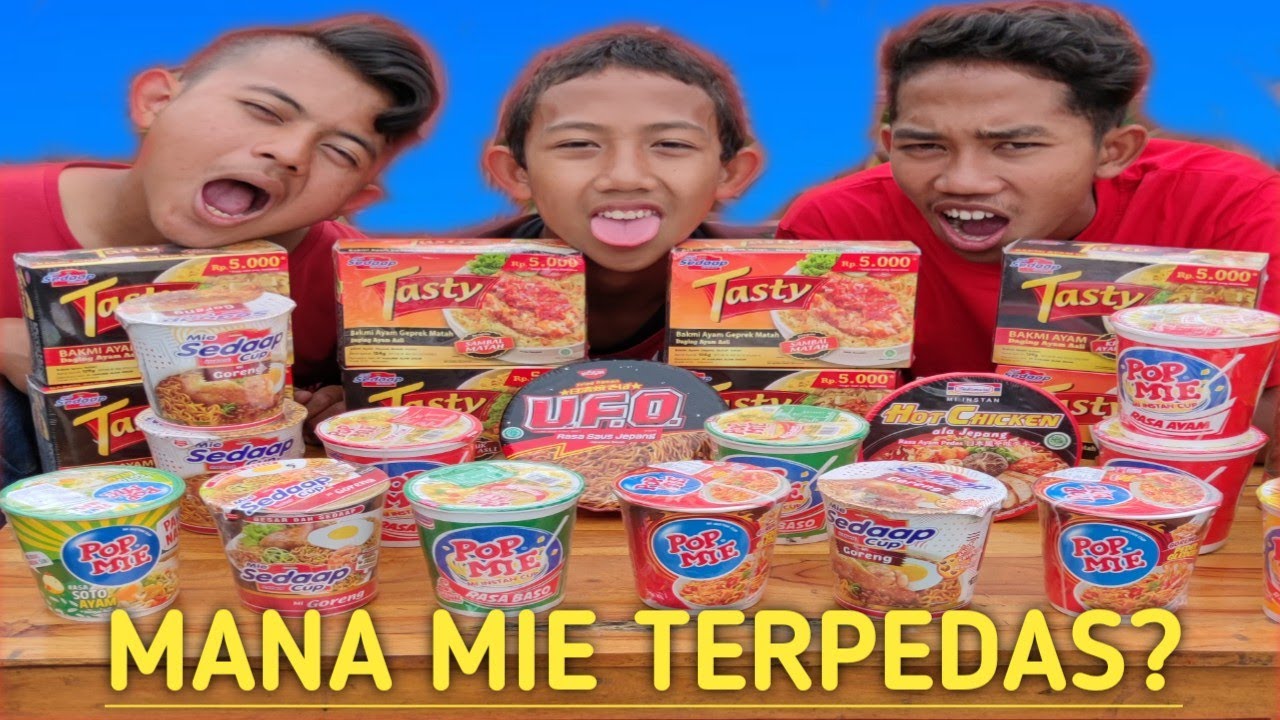 TRIO MUKBANG | COBAIN SEMUA MIE TERPEDAS YANG ADA DIINDOMARET! SIAPA YANG MENANG? | Mikael TubeHD