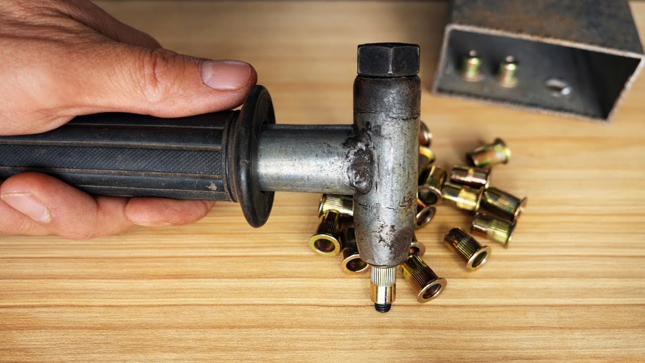 No need to buy, the quickest way to remove nuts and bolts | Simple tips for removing screws at home