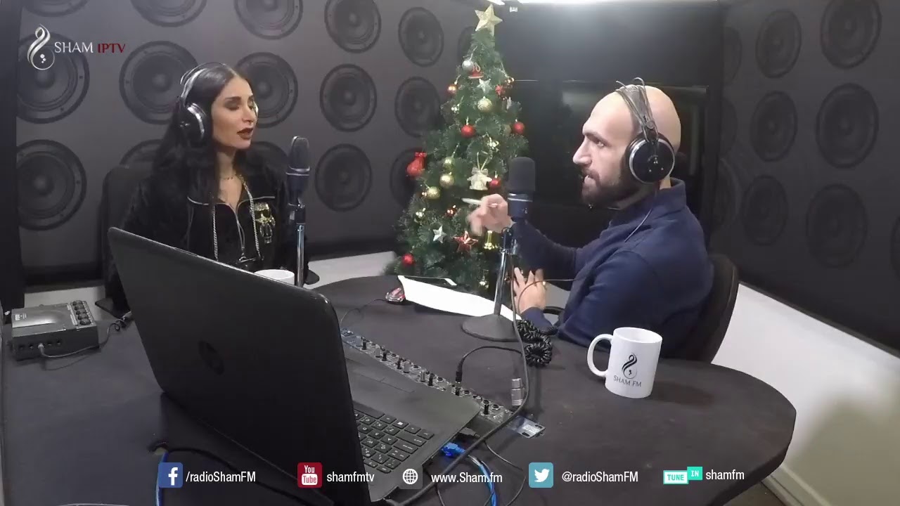 المخرجة السورية رشا شربتجي مع عطية عوض