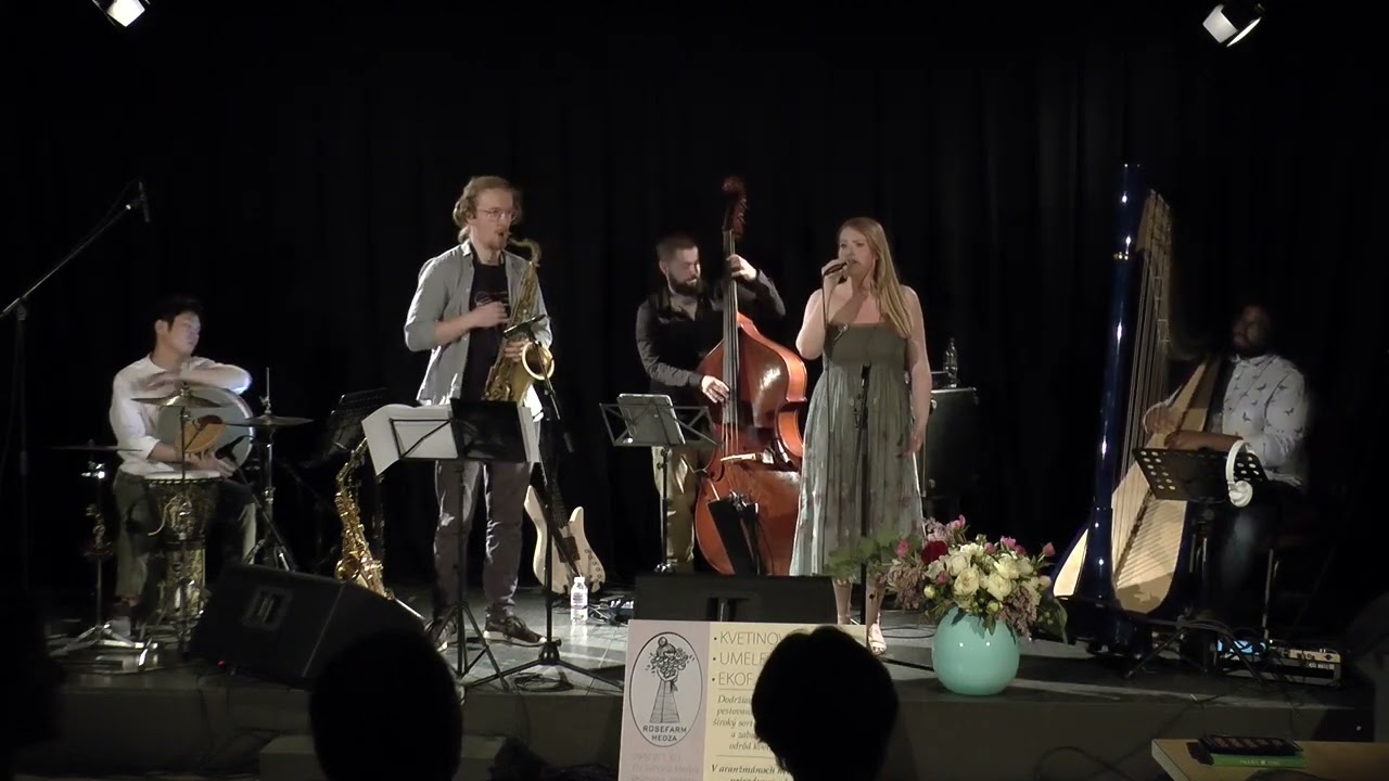 Ester Wiesnerová Koncert Trencin 2022  Blue Journal