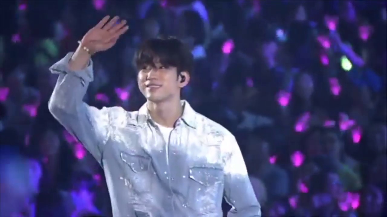 GOT7 - SAVE YOU [KEEP SPINNING TOUR]