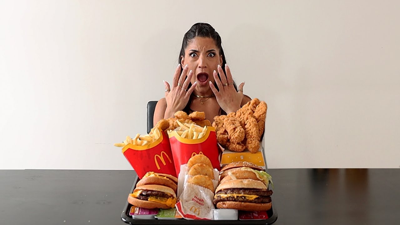 МОЖЕТЕ ЛИ ВЫ СЪЕСТЬ ЭТО ЗА ЧАС ЗА 100 000 ДОЛЛАРОВ? | ВИРУСНЫЙ ЧЕЛЛЕНДЖ MCDONALDS НА 50 ФУНТОВ СТ...