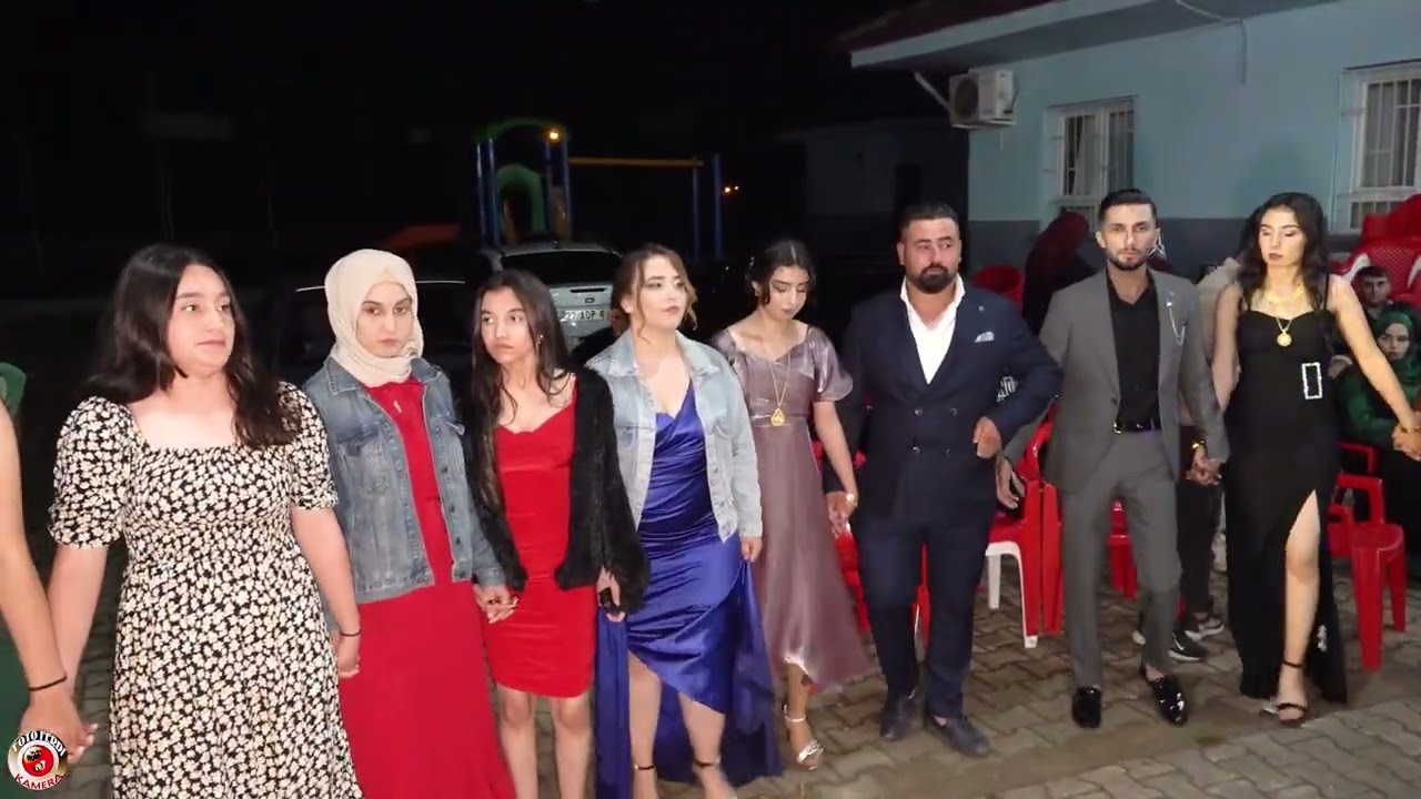 Foto Ferdi Kamera  Demirkonak köyü çok kalabalık bir düğün Sarraç Ailesi Düğününden orkestra grupşen