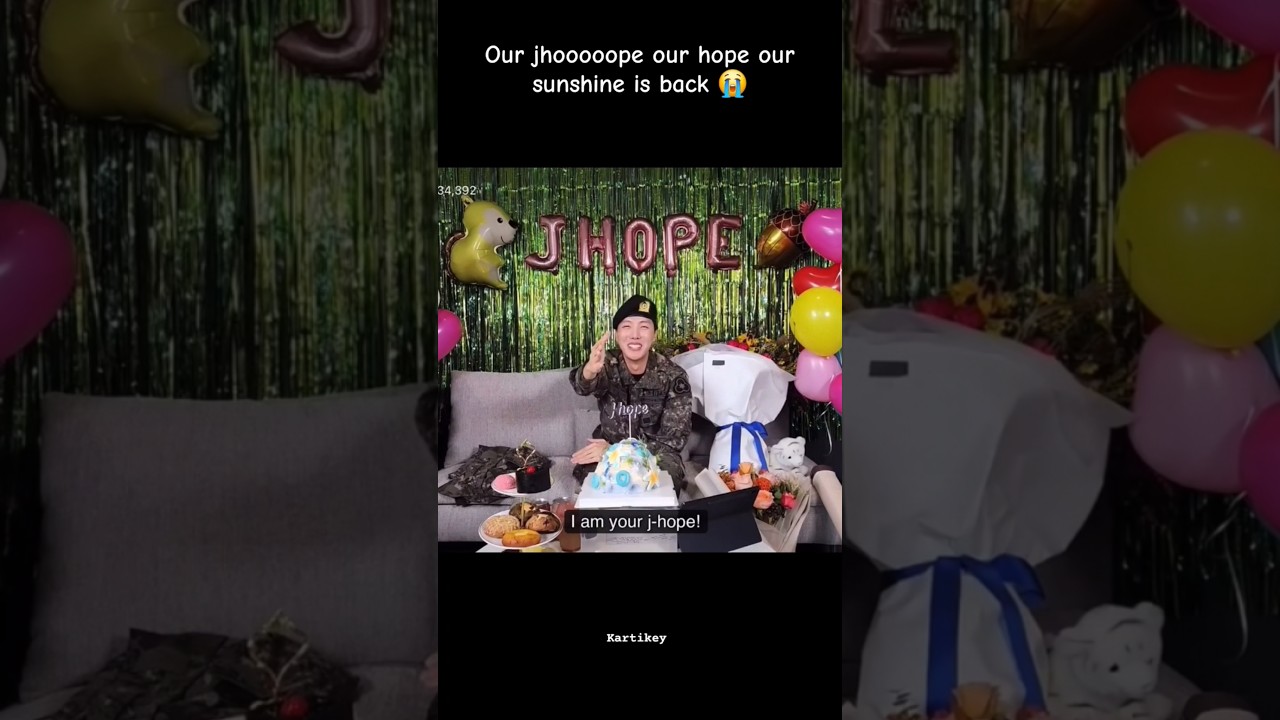 Hobie's first live 😭