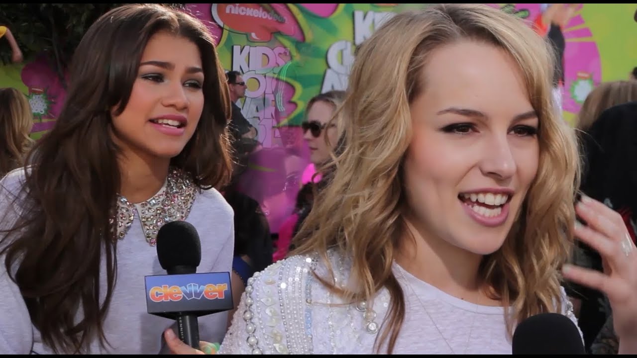 2013 Kids' Choice Awards - Zendaya, Bridgit Mendler & Bella Thorne Talk 1-DAY Dreams