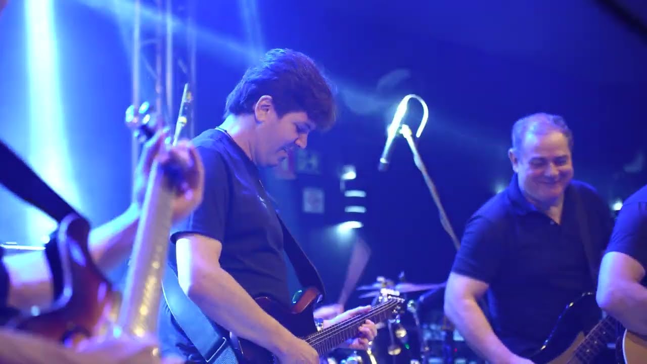 Hotel Calif&oacute;rnia - Black Tie & Renato(BLACK TIE 20 ANOS DE M&Uacute;SICA)
