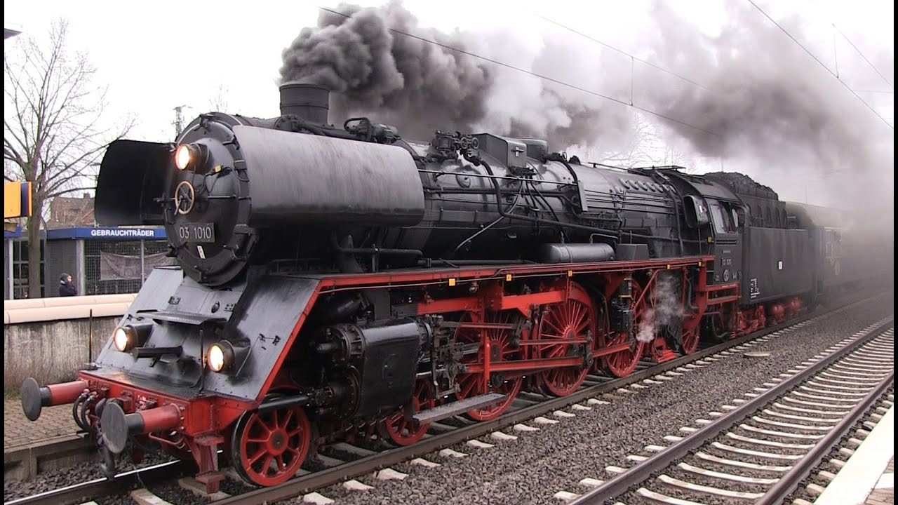 Schnellzug-Dampflok BR 03 1010 mit den RHEINGOLD-Wagen auf dem Weg zur Meyer Werft