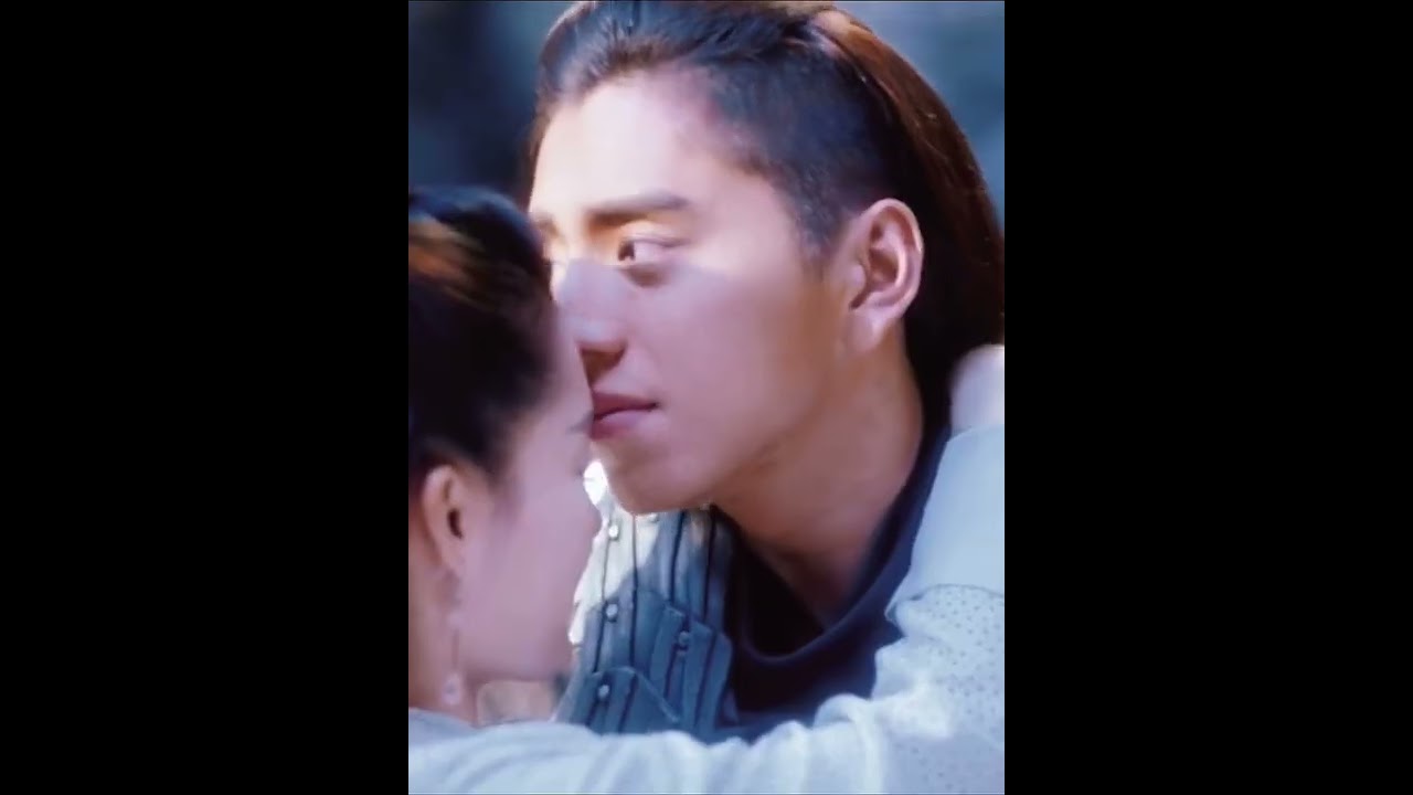 Cdrama: THE WOLF #romantic #sad #inlove #enemytolovers #fyp #hot #chinesedrama #kdrama #lovers 🔥🔥