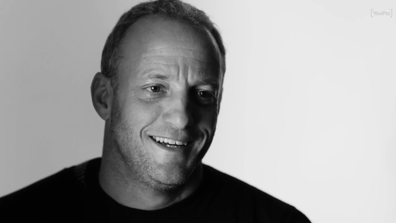 INTERVIEW WITH MARTIN HARTLEY