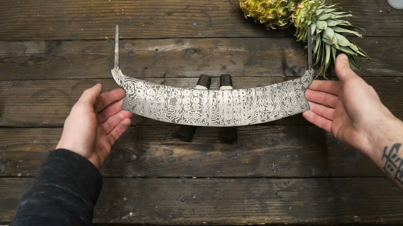 Pizza knife Mezzaluna