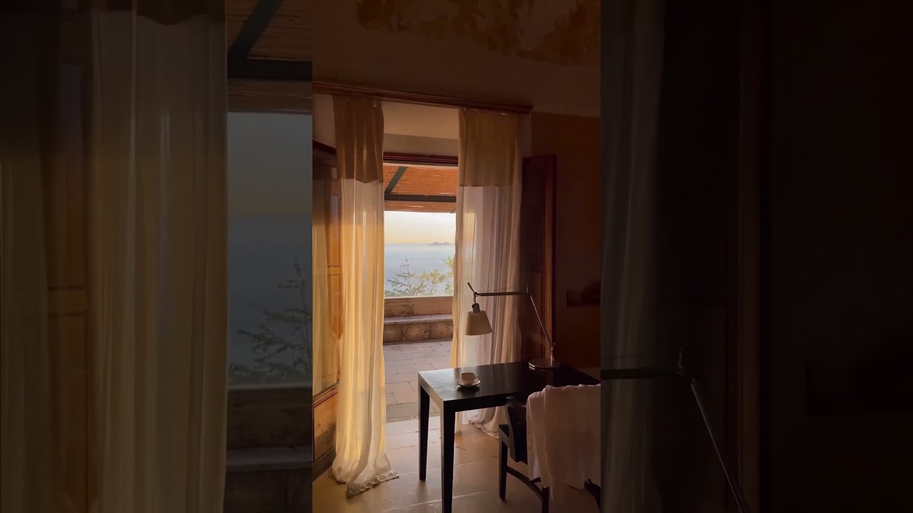 Indulge in the ultimate coastal escape at Casa Privata. 🎥: @valeriastva #AmalfiCoast #Amalfi #Hotel