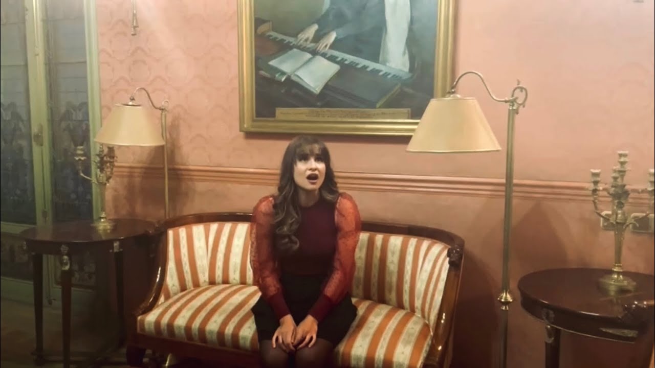 Hogar (La Bella y la Bestia) - Thalía Garrido