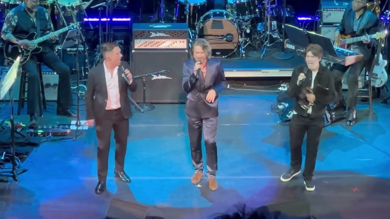 Hanson performs 