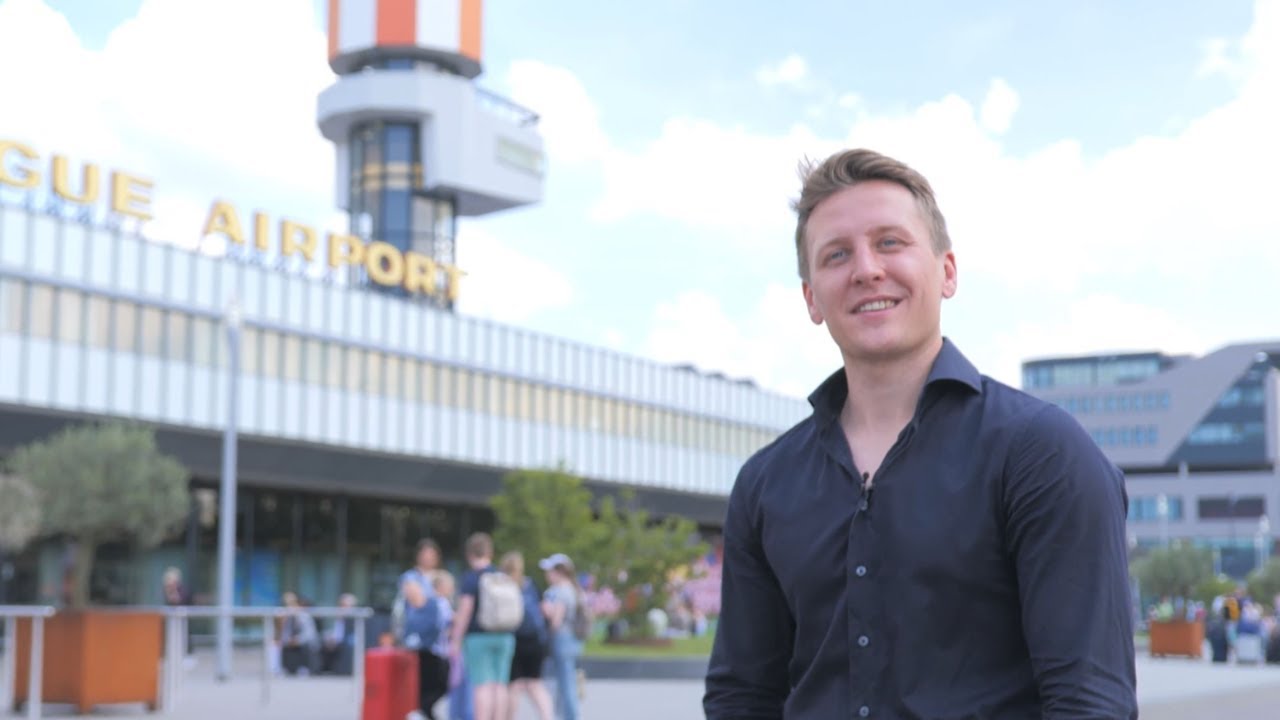 Kijkje in de verkeerstoren: wat doet een luchtverkeersleider op Rotterdam The Hague Airport?