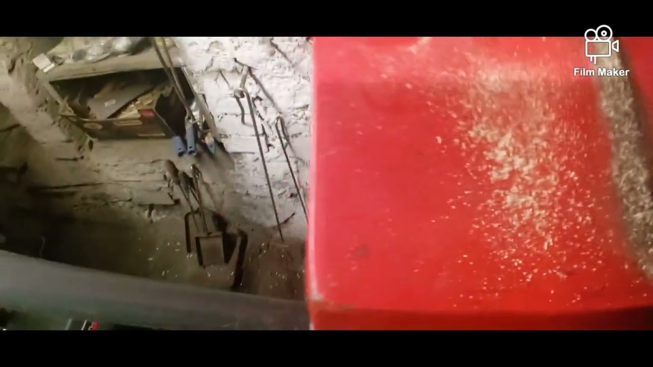 Sprawdzam po trzech dniach czy zasobnik spełnia swoją rolę.Piec na pellet z palnikiem firmy ABARTH