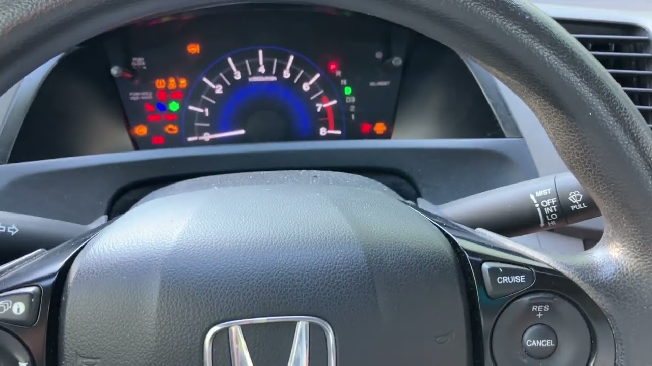 Сброс индикатора срока службы масла и необходимости технического обслуживания на Honda Civic 2012...