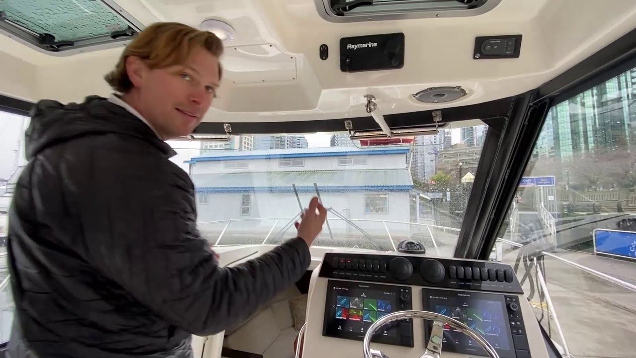 Boston Whaler 325 Conquest Pilothouse Walkthrough at M & P Yacht Centre in Vancouver, BC