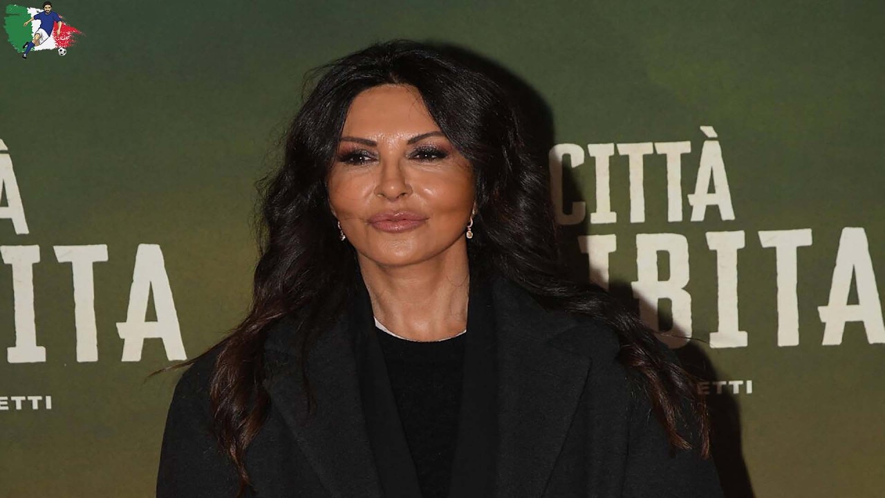 Sabrina Ferilli e il suo amore per la Roma nostalgia e speranze