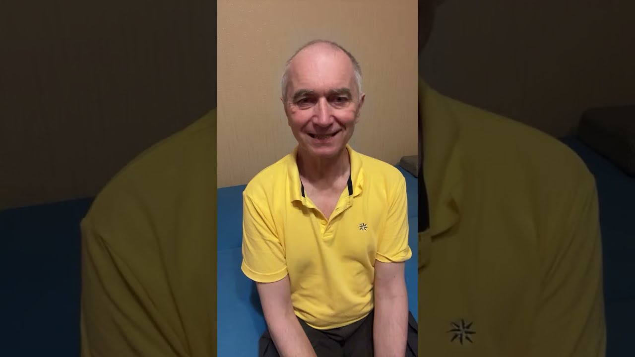 17 ćwiczeń na biodra w domu - Janusz Danielczyk - Fizjoterapeuta z pasją nadaje na żywo