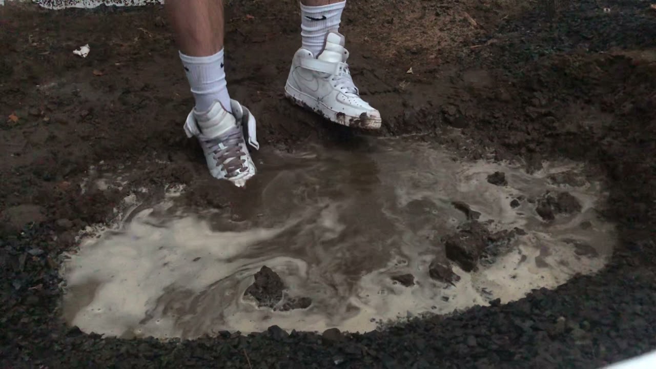Back at it! Muddy Nike AF1 and socks