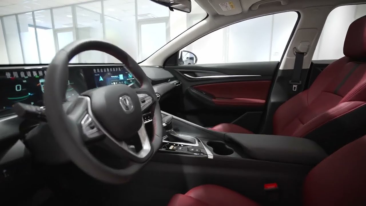 Обзор Changan EADOPlus