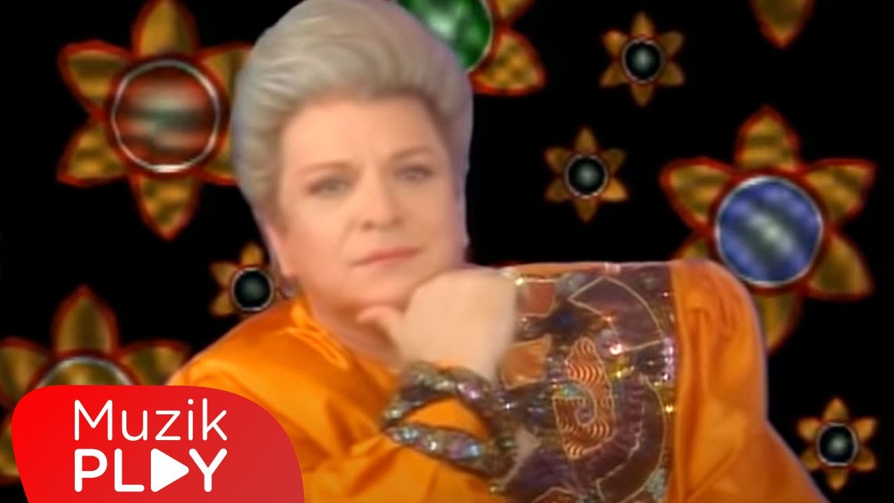 Zeki Müren  - Sen De Başını Alıp Gitme (Official Video)