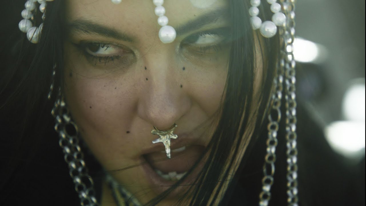 KROY - DEFENDER (Official Video)