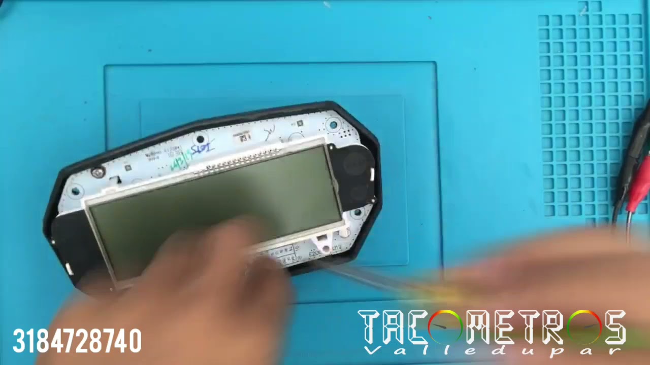reparación y personalizado de tacometro Yamaha fz2.0