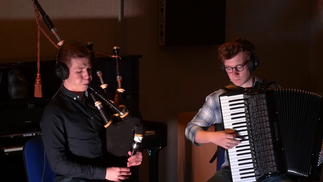 Micheal Steele - Set of Reels (Live at Wee Studio's Bunker)