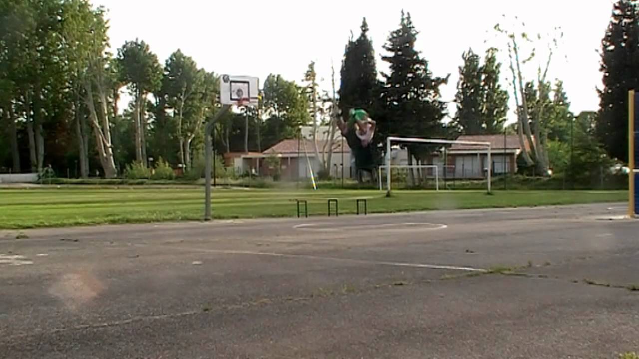 FARID ZITOUN DOUBLE BACKFLIP ON CONCRETE !!!! AND MORE !!!