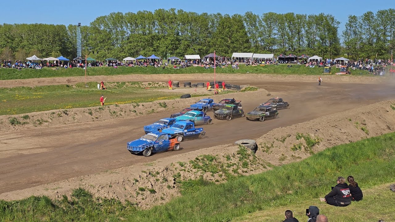 Finale 80PS Klasse stockcar Rennen Grimmen Mai 2023 Sonntag Hexenkessel