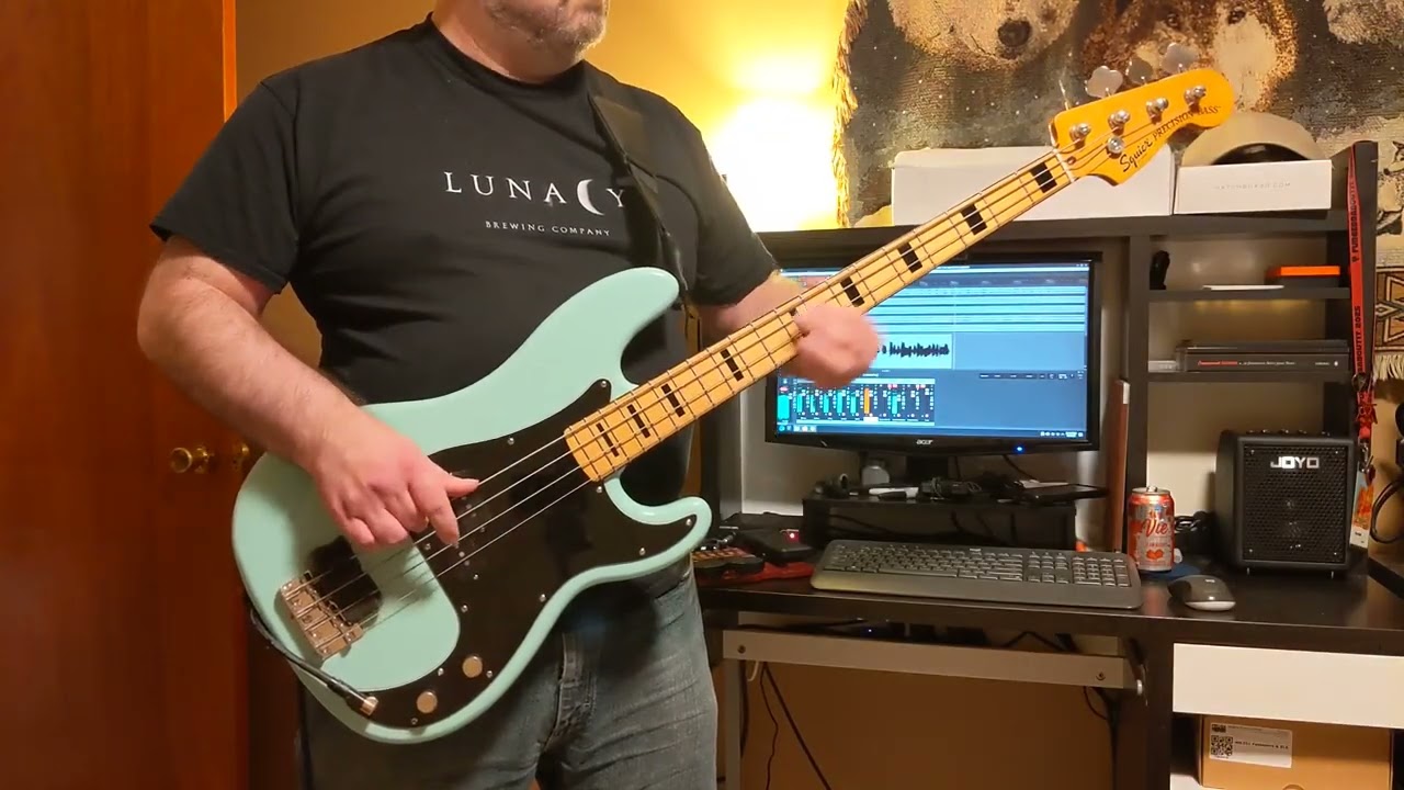 Earth Wind & Fire - September (Bass Cover)