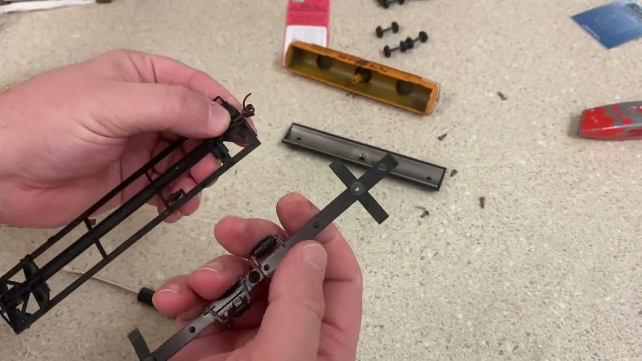 ВОССТАНОВЛЕНИЕ АВТОЦИСТЕРНЫ ATHEARN В МАСШТАБЕ HO