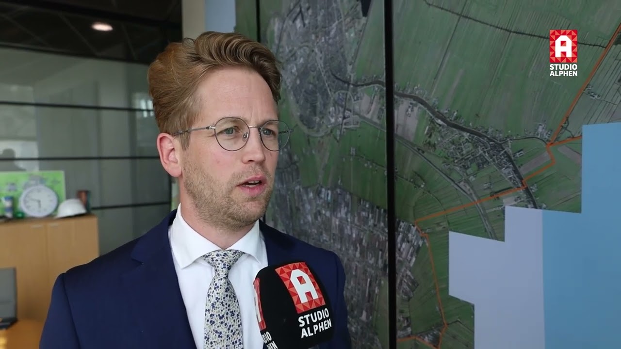 Wethouder verkeer Relus Breeuwsma (CDA) over bezuinigingen en parkeertarief