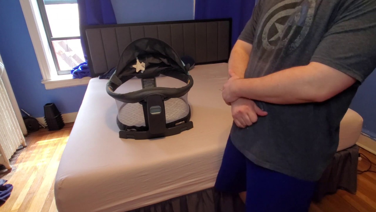 Infant Portable Bassinet | Graco Pack 'n Play Travel Dome DLX