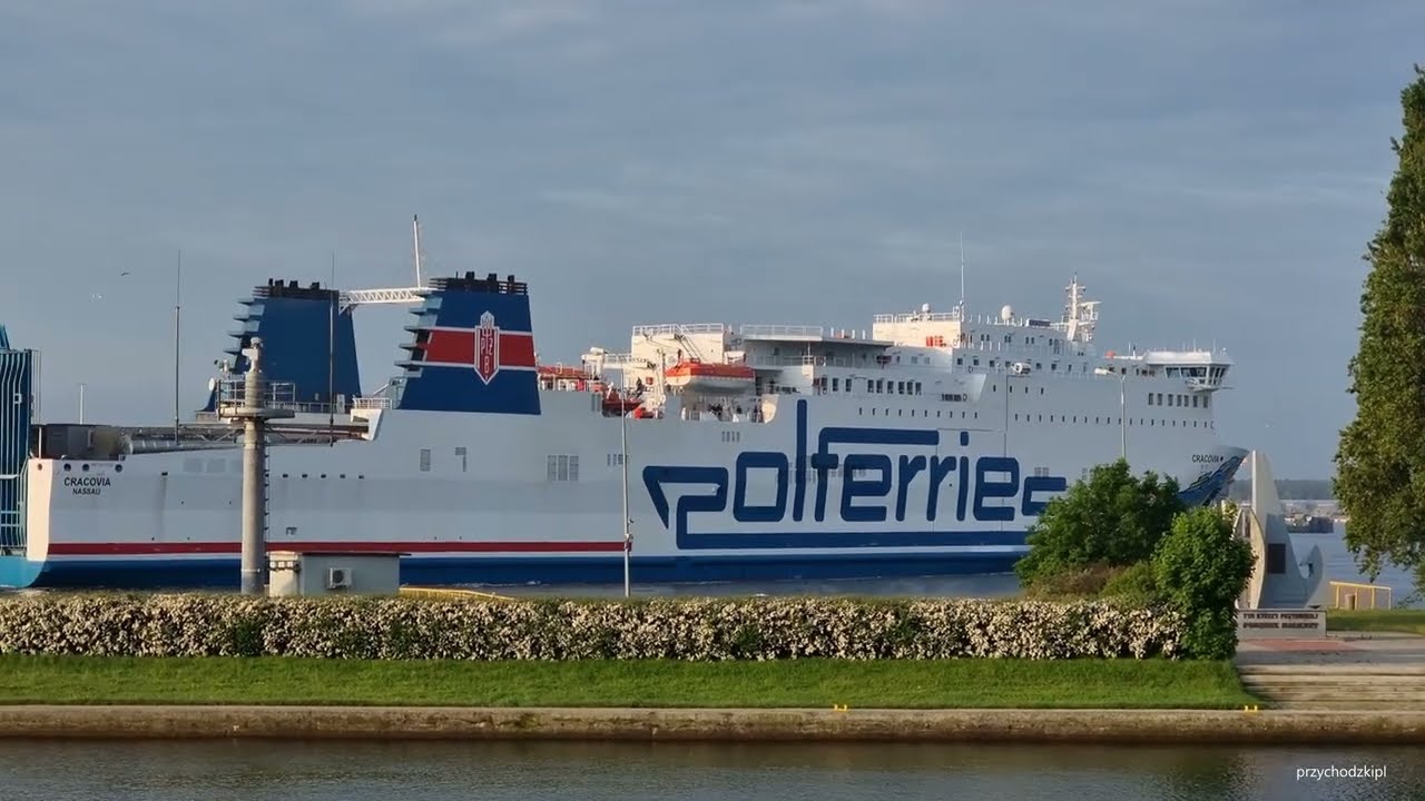 Świnoujście - Przeprawa Promowa WARSZÓW prom Bielik / WARSZÓW ferry crossing - czerwiec 2022