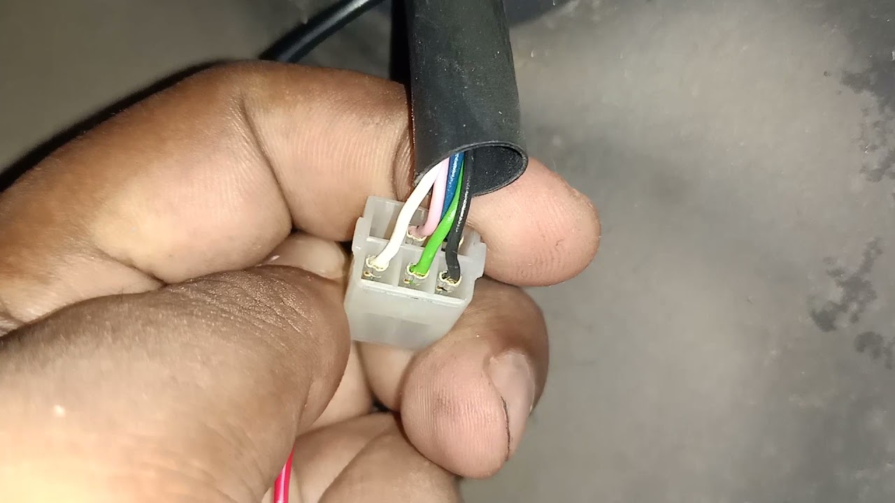 Connect Revers Camera to Renault Kwid. (Medianav)