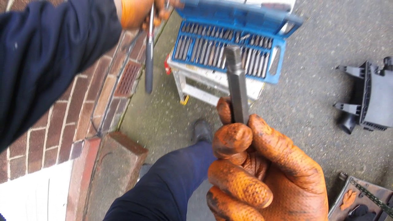 How to remove a Volkswagen Crafter alternator / Как снять генератор Volkswagen Crafter