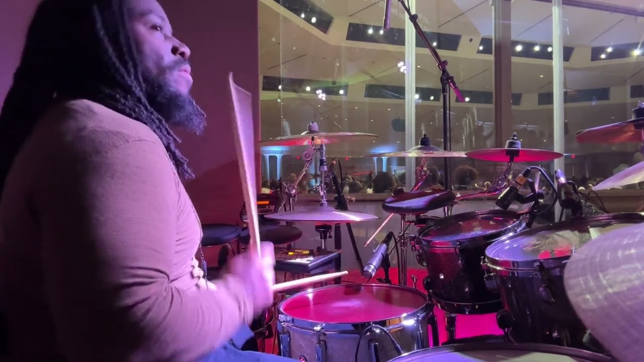 Fill the room (drummer P.O.V)