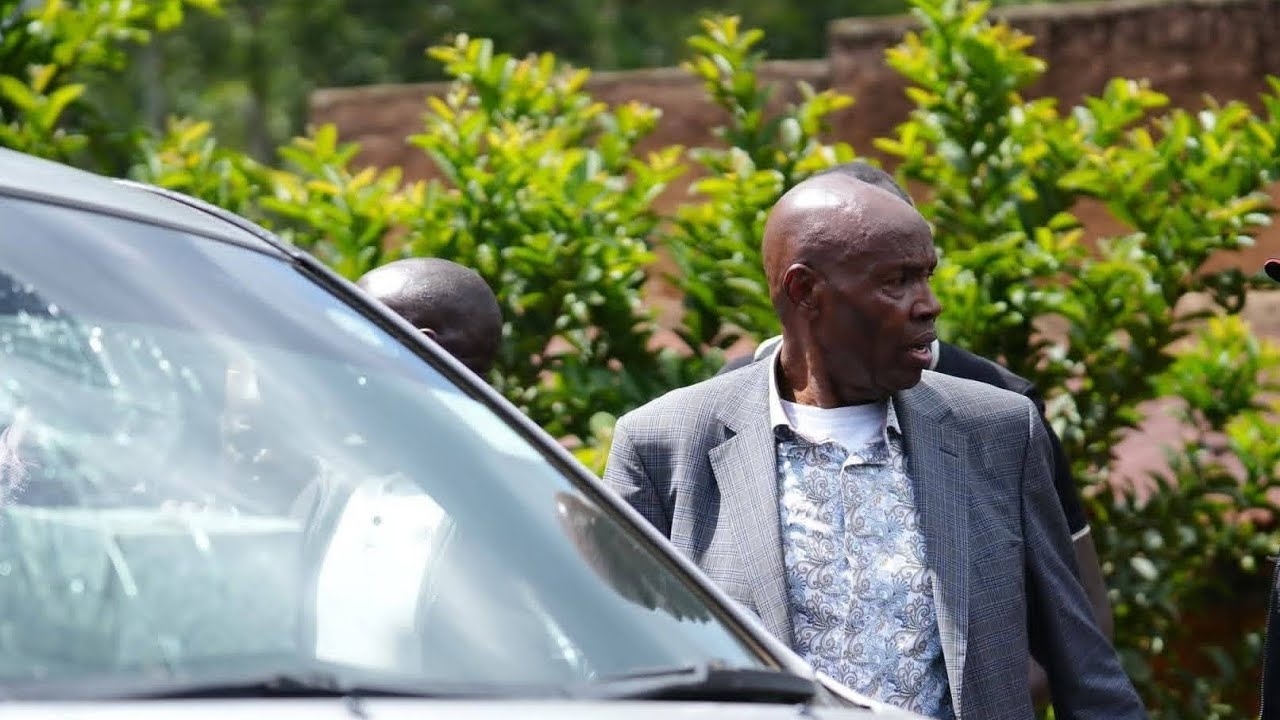 FORMER EDUCATION CS EZEKIEL MACHOGU ALSO KISII GUBERNATORIAL ASPIRANT ATTACKED BY UNKNOWN G00NS