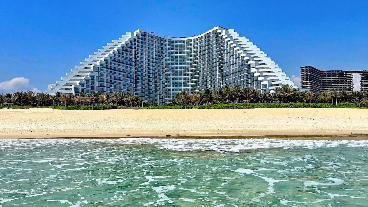 The Arena Cam Ranh Resort Apartment Hotel / Nha Trang Vietnam / Walk around / 4K UHD / 17.03.2024