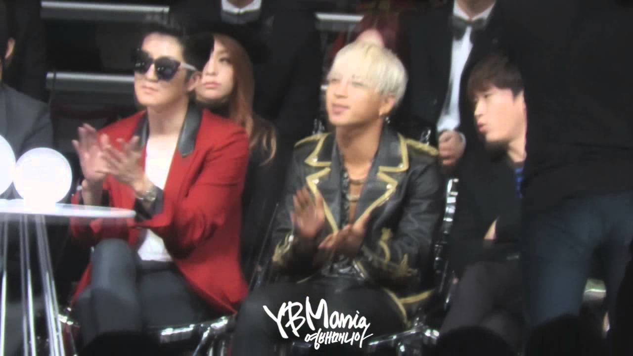 Taeyang Is Hanging Around With His Fellas at MAMA (M.A.M.A 2014 in HONGKONG)