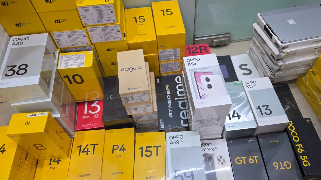 Open Box Mobile Phone Wholesale market Delhi. QC cheek mobile phone 1 year warrinty service centor.