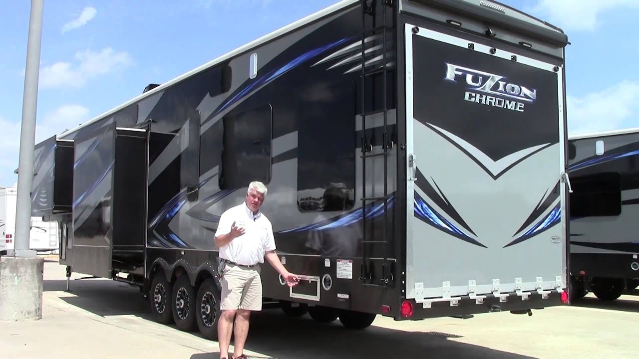 New 2016 Keystone Fuzion 422 Fifth Wheel Toy Hauler RV Holiday World of Houston, Dallas & Las Cruces