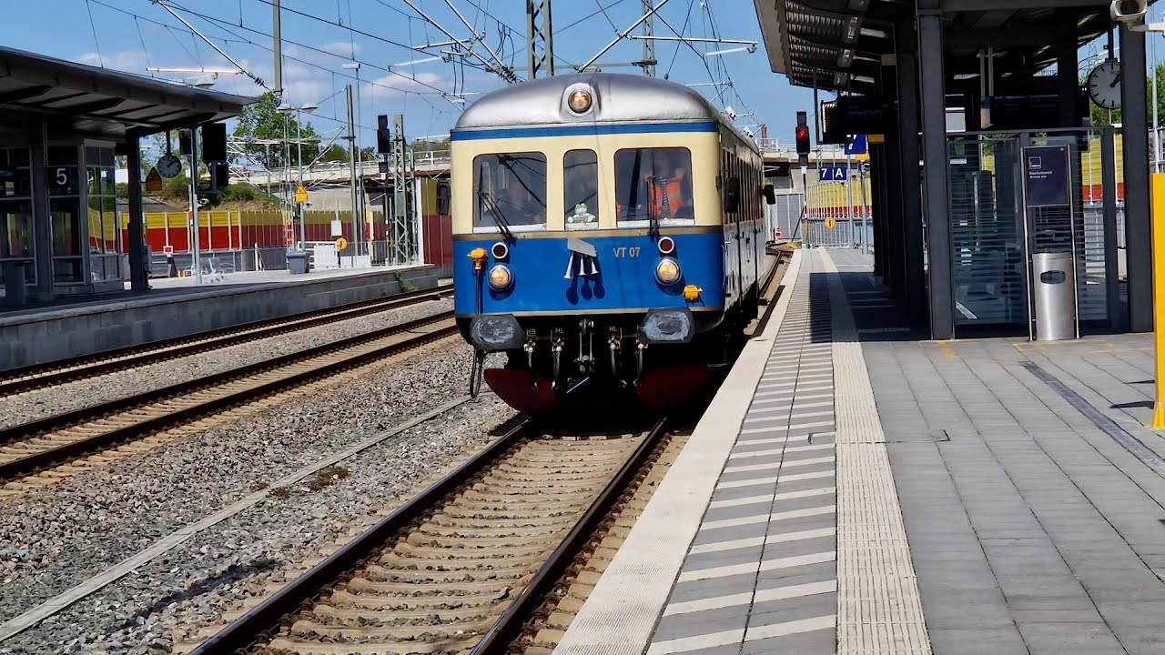 2025-04-26: Wanderbahn mit Esslinger besucht DFS