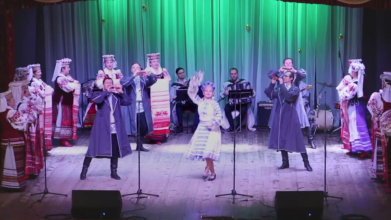 Ансамбль песни и танца 