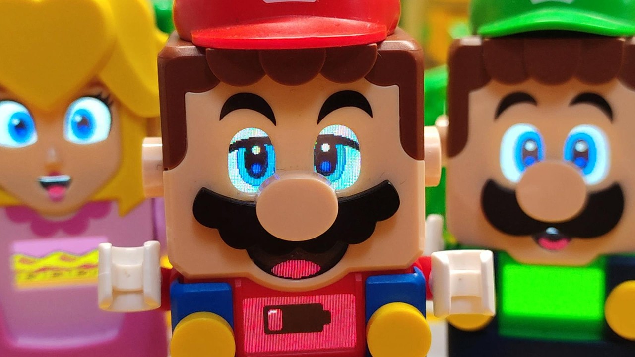 LEGO Mario LOW Battery Luigi Low Battery & Peach LOW Battery | How to change | LEGO and NINTENDO