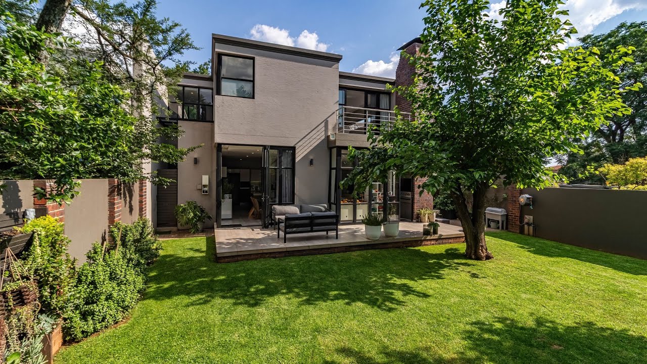 MODERN LUXURY LIVING IN A SECURE ESTATE